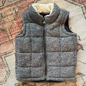 GAP vest